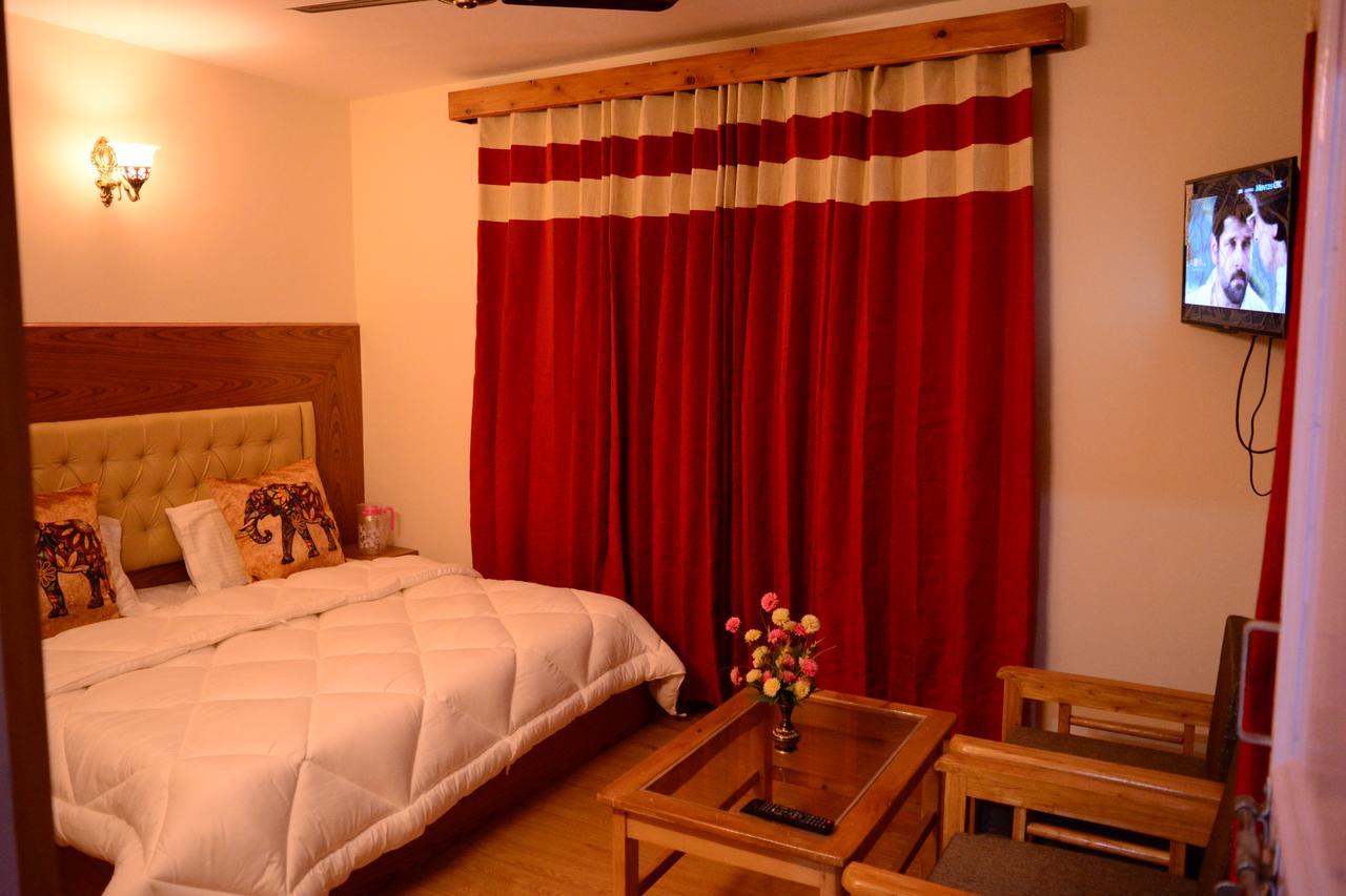 Ambika Bliss Bed and Breakfast Manāli Buitenkant foto