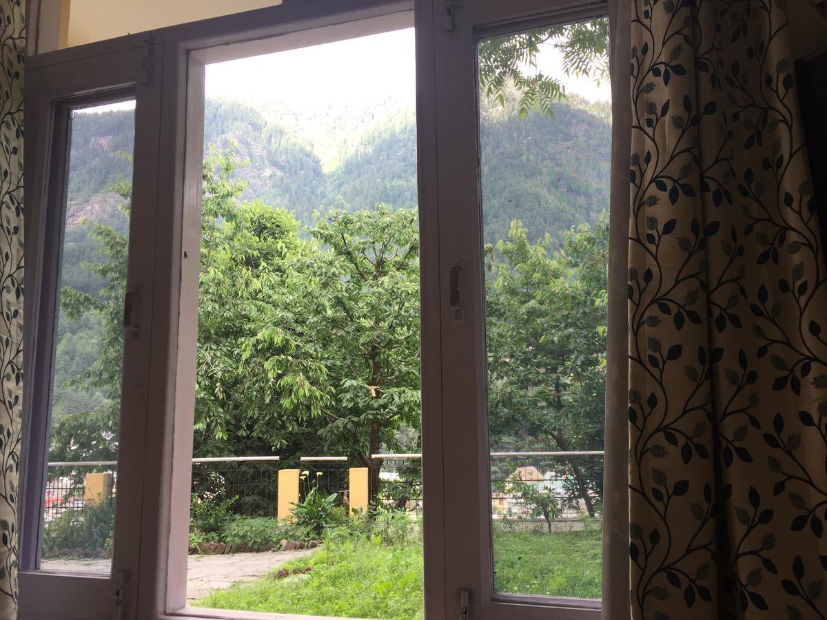 Ambika Bliss Bed and Breakfast Manāli Buitenkant foto